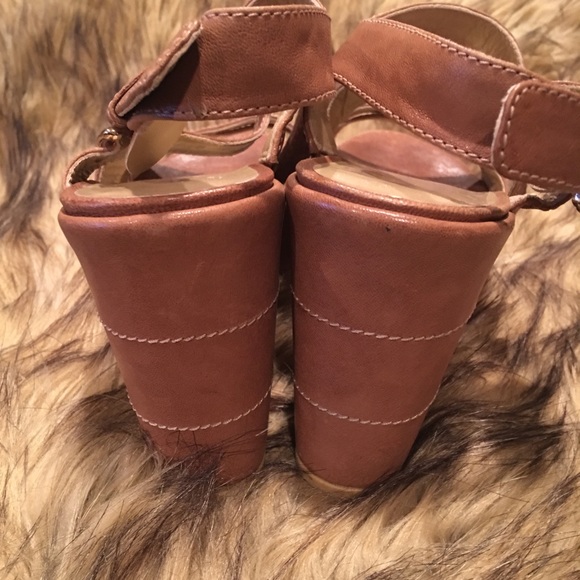 Stuart Weitzman Wedge Heel Sandal 8M - Picture 5 of 8